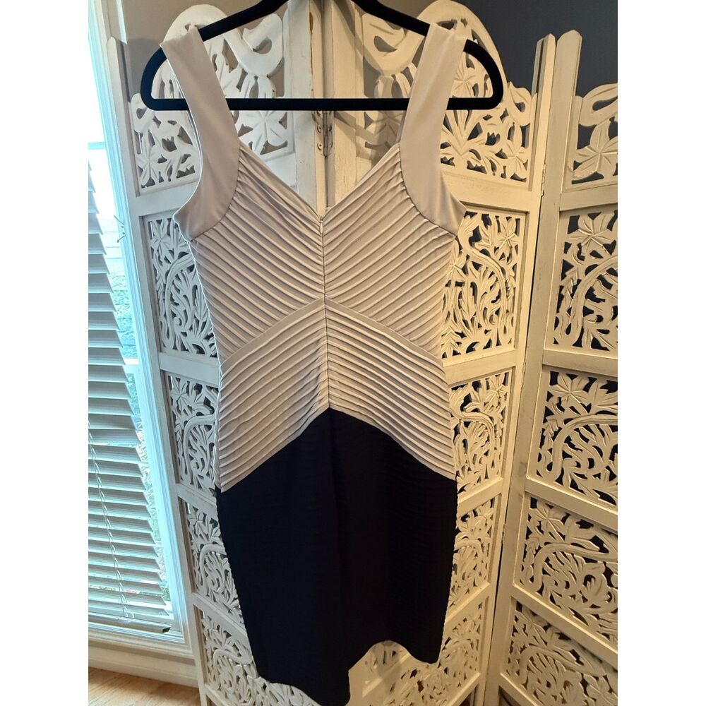 Calvin Klein Black/ White Two-tone Pleated Pintuck Bodycon Dress- 6